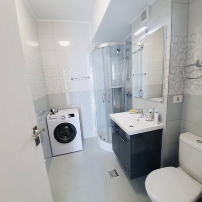 Аренда комфортных 2-комнатных апартаментов, 64 м², в Констанце, Румыния